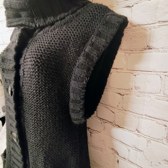 Free People Olivia Black Chunky Knit Ribbed Turtle Neck Sleeveless Sweater Large - Picture 8 of 11